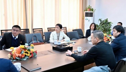 欢迎县委常委、组织部长王芳赴九游会开展走访调研活动